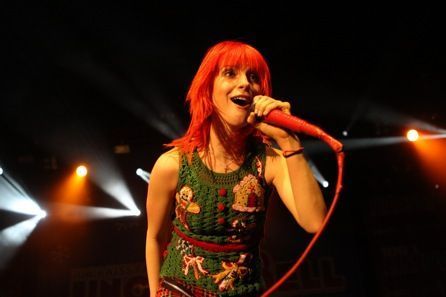  Paramore: Jingle колокол, колокольчик, белл Bash (2010)