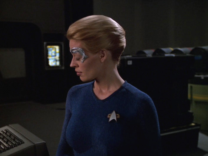 Seven of Nine From Q2 Screencaps
