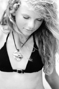 Taylor Swift - Photoshoot #005: Andrew Orth (2005)