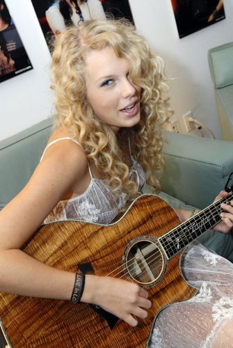  Taylor cepat, swift - Photoshoot #009: AOL musik (2007)