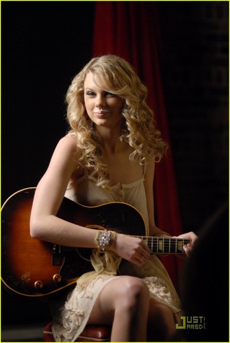 Taylor Swift - Photoshoot #026: Body by Milk - Got Milk? (2008)
