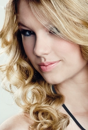 Taylor Swift - Photoshoot #028: CMA Music Festival (2008)