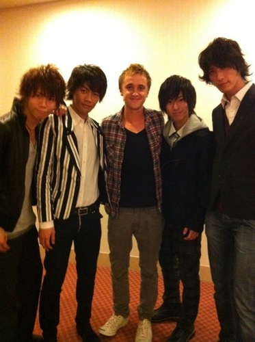 Tom in Japan new photos