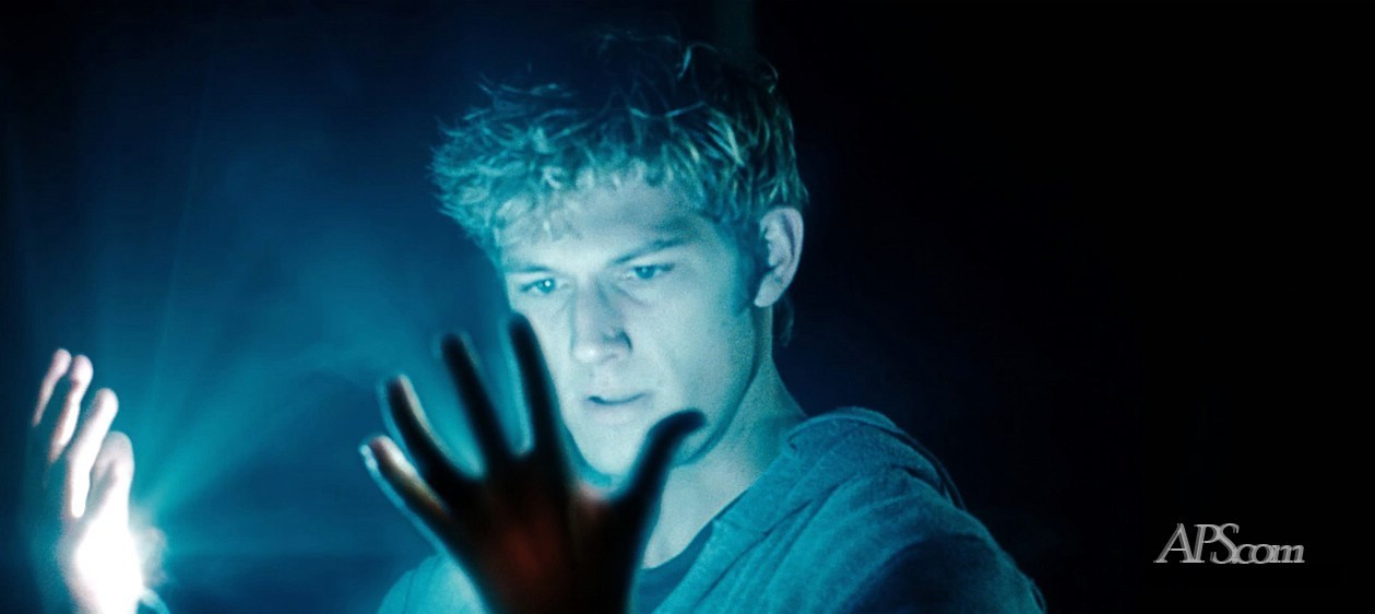 alex pettyfer in i am number four