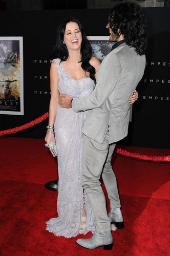  Katy Perry & Russell Brand @ the Premiere of 'The Tempest'