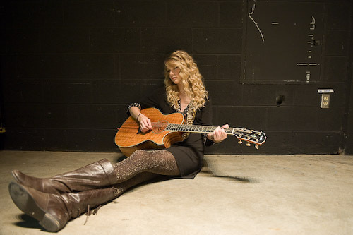 Taylor Swift - Photoshoot #046: Rolling Stone (2008 