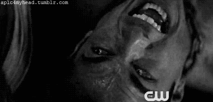 http://images4.fanpop.com/image/photos/17500000/Tyler-s-transformation-2x11-the-vampire-diaries-tv-show-17567966-423-202.gif