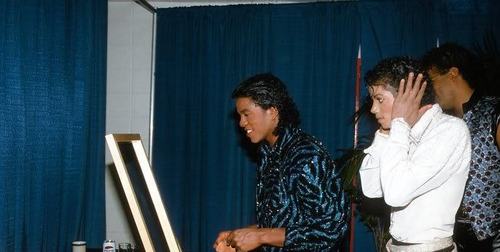 victory tour backstage