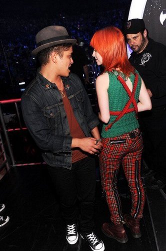 Z100 Jingle Ball 2010 at Madison Square Garden - Backstage
