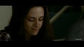 Bella still smiles - harry-potter-vs-twilight screencap