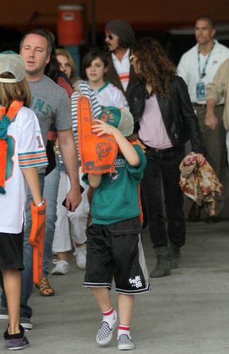 Johnny Depp and Family at a Miami Dolphins Game - Dec 19 2010