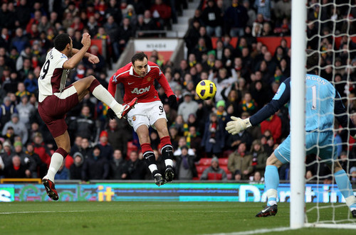 D. Berbatov (Manchester United - Sunderland)