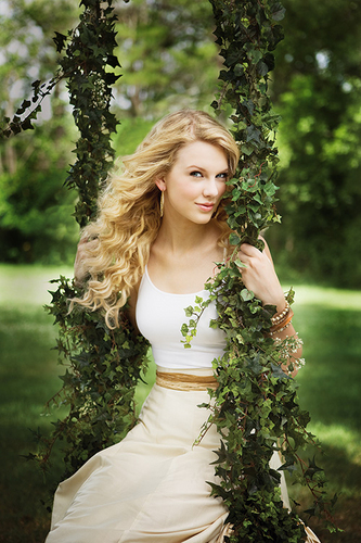Taylor Swift - Photoshoot #052: Country Weekly (2008)