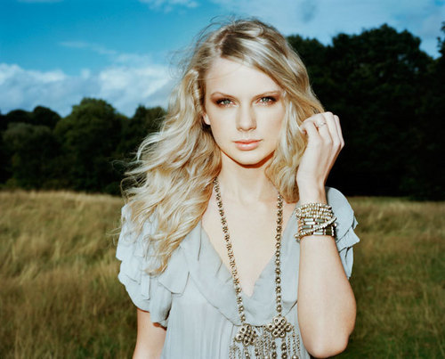 Taylor Swift - Photoshoot #057: Vanity Fair (2008)