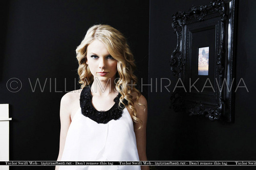  Taylor matulin - Photoshoot #058: Entertainment Weekly (2008)