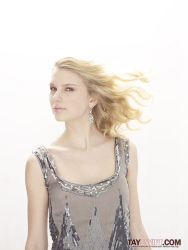 Taylor Swift - Photoshoot #062: Teen Vogue (2008)