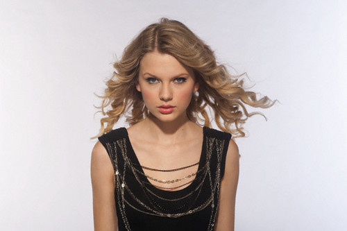 Taylor Swift - Photoshoot #082: SNL promos (2009)