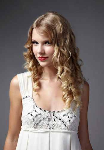 Taylor Swift - Photoshoot #085: VMAs promos (2009)