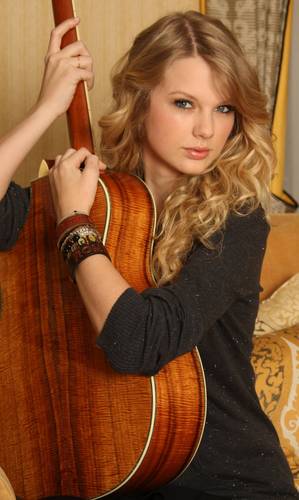 Taylor Swift - Photoshoot #098: Wayne Starr (2009)