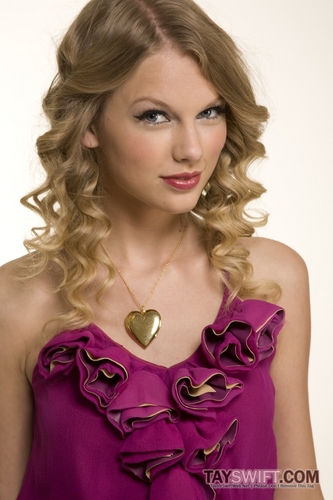  Taylor schnell, swift - Photoshoot #103: Girls' Life (2010)