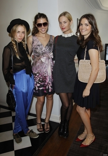 06-11-2010: Vogue and Valentino Celebrate Spring/Summer 2011 Collection 