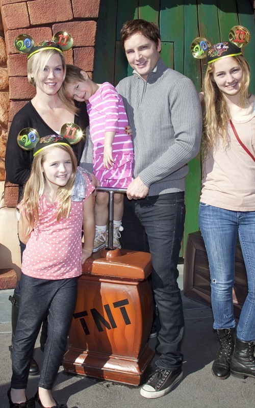 peter facinelli family. Peter Facinelli and Family at