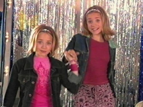  You're Invited To Mary-Kate And Ashley's School Dance Party