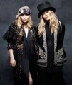 Ashley and Mary-Kate Olsen - mary-kate-and-ashley-olsen photo