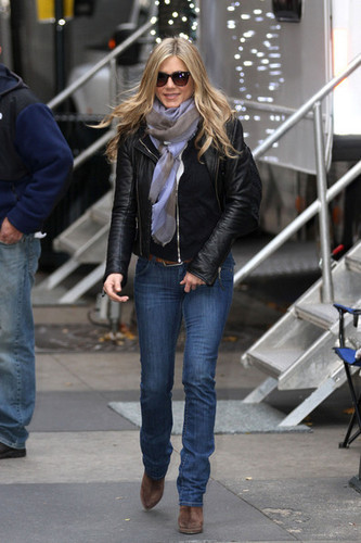  Jennifer Aniston Films 'Wanderlust' November 20, 2010