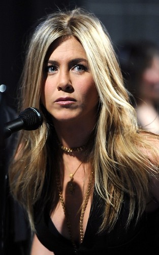 Jennifer @ 2011 People's Choice Awards