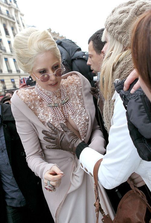 Lady Gaga Boobs Groped Lady Gaga Photo 18227114 Fanpop 