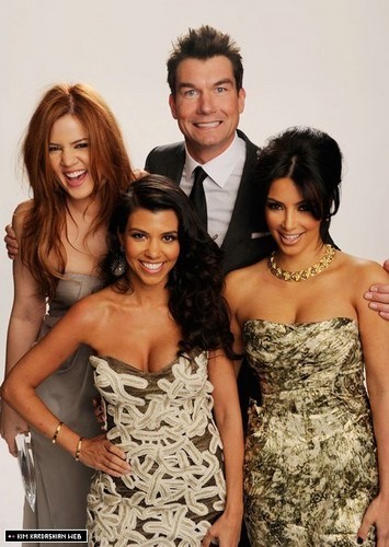  The Kardashians 2011 People's Choice Awards Portraits