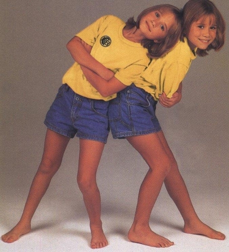  Ashley Fuller and Mary-Kate Olsen