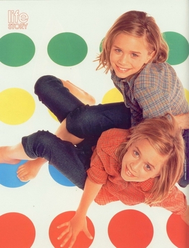 Ashley Fuller and Mary-Kate Olsen