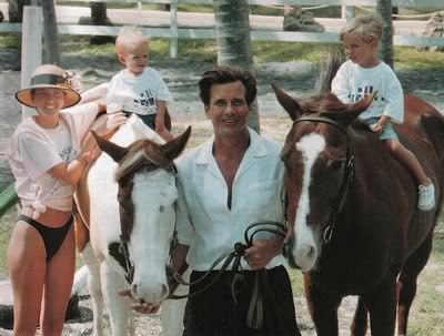  punhal, dirk Benedict with Family