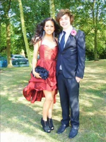 Flirty Harry Attending A Prom B4 He Started X Factor 100% Real :) x