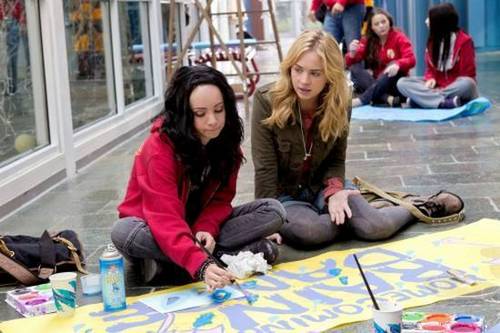  Life Unexpected - Episode 2.09 - Homecoming Crashed - Promotional foto-foto