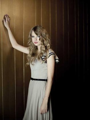 Taylor Swift - Photoshoot #123: The Independent (2010)