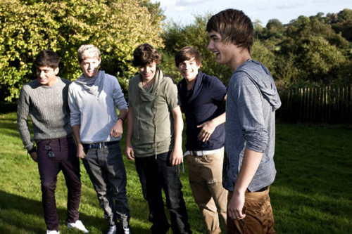  1D = Heartthrobs (During A ছবি Shoot) 100% Real :) x