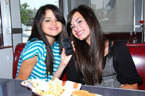  Demi&Selena