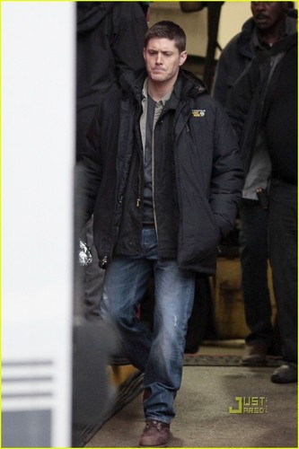  Jensen Ackles and Jared Padalecki shoot scenes for অতিপ্রাকৃতিক on January 13 In Vancouver