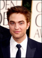 68th Golden Globe Awards 2011 [HQ] - robert-pattinson photo