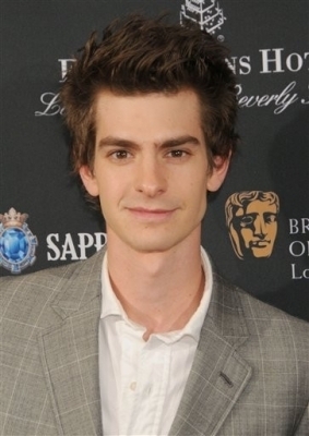  Andrew at BAFTA Awards চা Party - Arrivals (1/15/11)