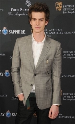  Andrew at BAFTA Awards चाय Party - Arrivals (1/15/11)