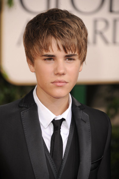 Justin Bieber Golden Globes Photos. Justin in Golden Globe Awards