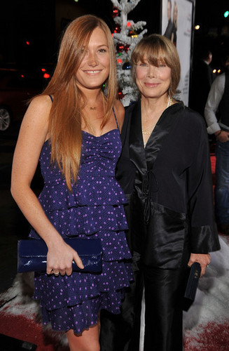 Schuyler & Sissy Spacek @ Premiere of Four Christmases - 2008