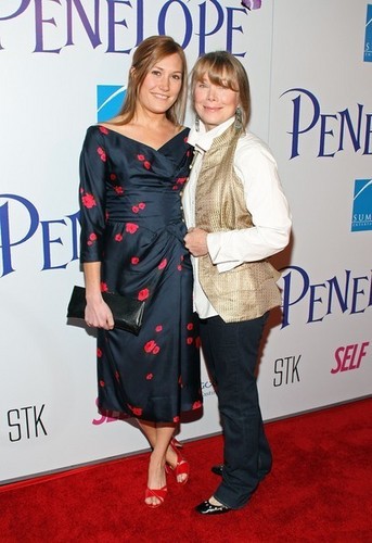 Schuyler & Sissy Spacek @ Premiere of Penelope - 2008