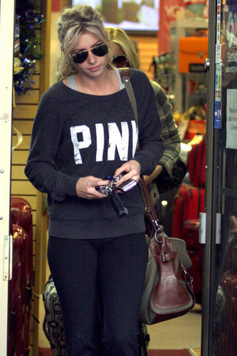  Shopping in Vancouver - 12.04.10