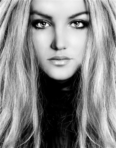 Britney-Photoshoot-2007-Dani-Brubaker-br