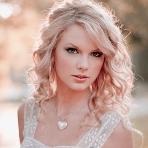 Icon by Aimee;; Taylor Swift